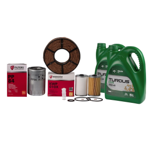 Kompletní sada filtrů pro traktor Ursus C-360 Filtr motorového oleje + palivové filtry + vložka odlučovače paliva + vzduchový filtr + motorový olej TURDUS 15W40 10L