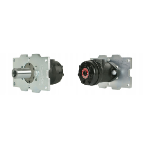 Hydraulický motor BMR 25 s hřídelí 32 mm, plochou montážní deskou a pouzdrem hřídele