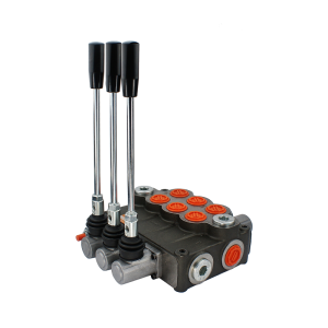 3-sekční hydraulický rozdělovač 160l/min první a druhá sekce s jezdcem pro ovládání 2-stranného válce třetí sekce s jezdcem pro ovládání hydromotoru